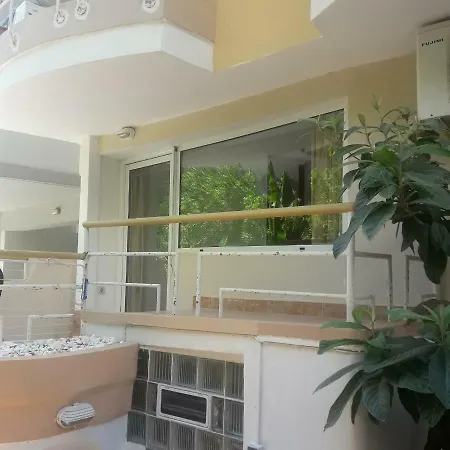 公寓 Ground Floor Galini 罗希姆诺