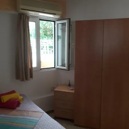 アパート Ground Floor Galini レティムノ